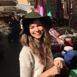 Meet your Posher, Melissa